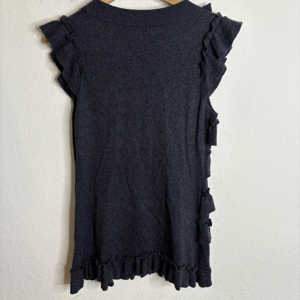 Beth Bowley Gray Ruffle Front Sleeveless Sweater - Picture 3 of 5